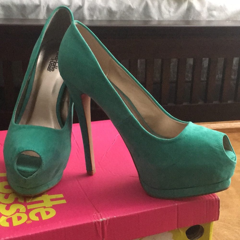 Teal Peep-toe platform heel